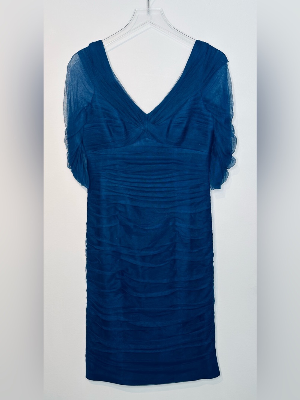 Monique Lhuillier Navy Blue Mesh Tulle V-Neck Ruched Sheath Dress